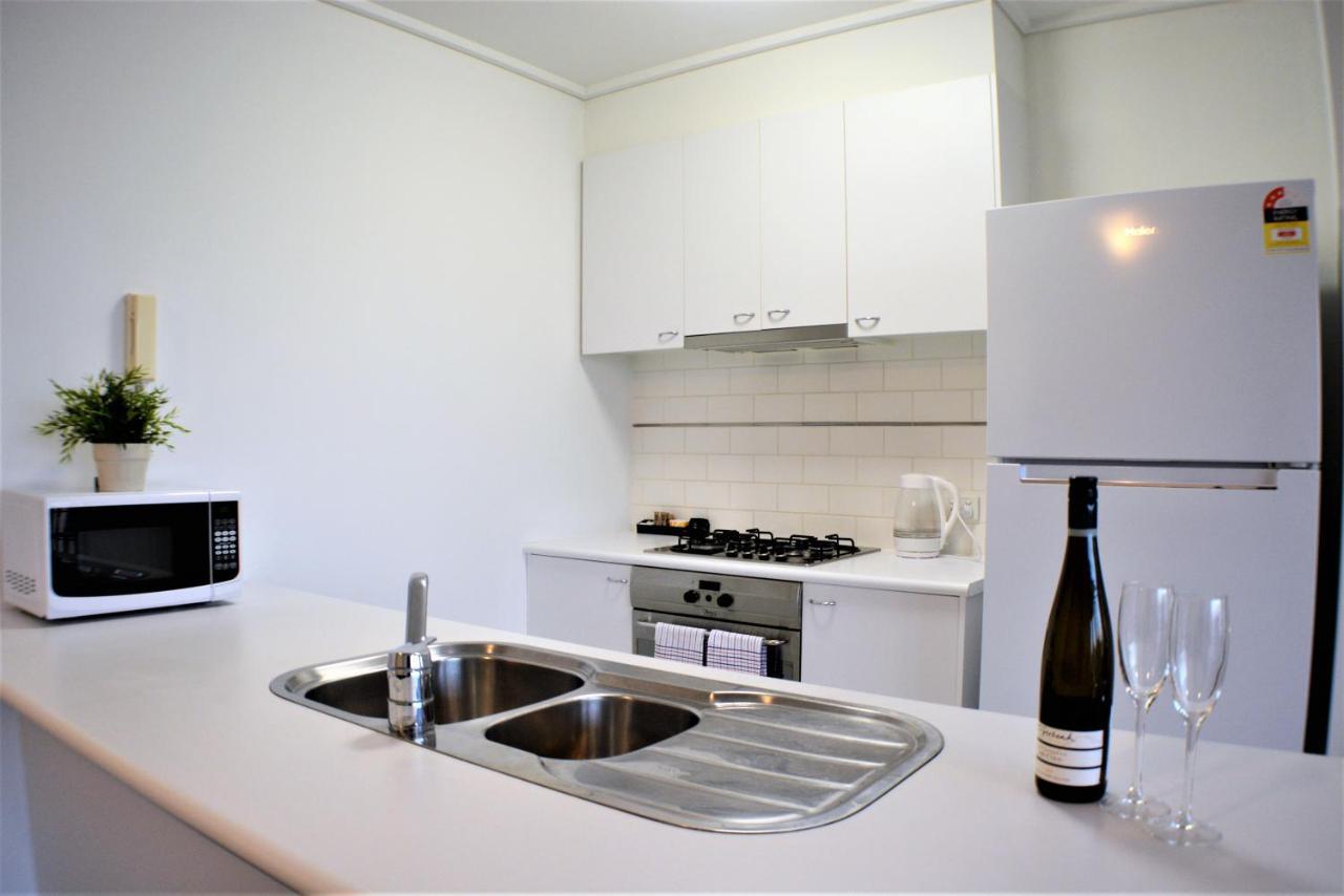 Royal Stays Apartments - Whiteman St Melbourne Bagian luar foto